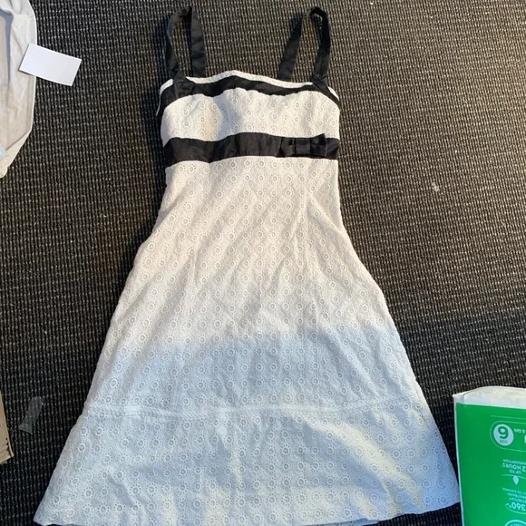 Karen millen dress 6-8 - Picture 5 of 5